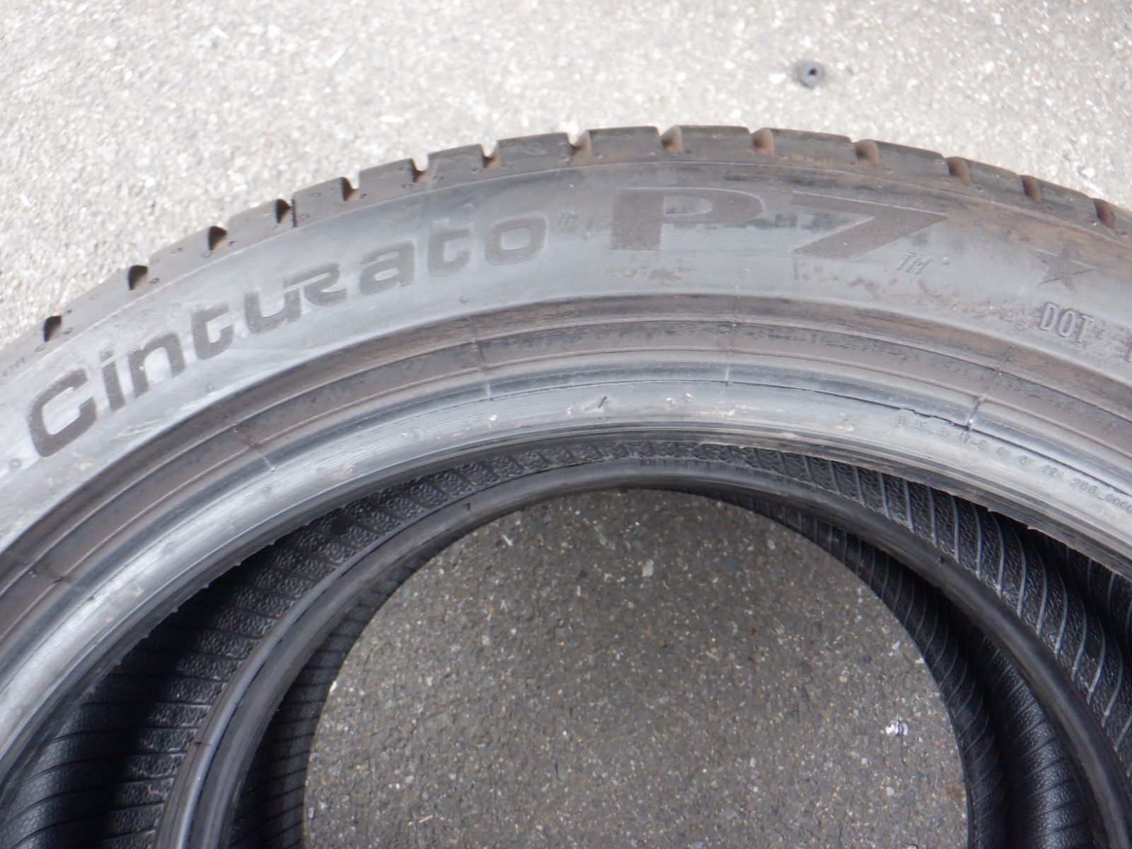 中古バリ山　205/45R17　ピレリ　チンチュラートP7★　２本　ミニクーパー等　スペア・補修用に