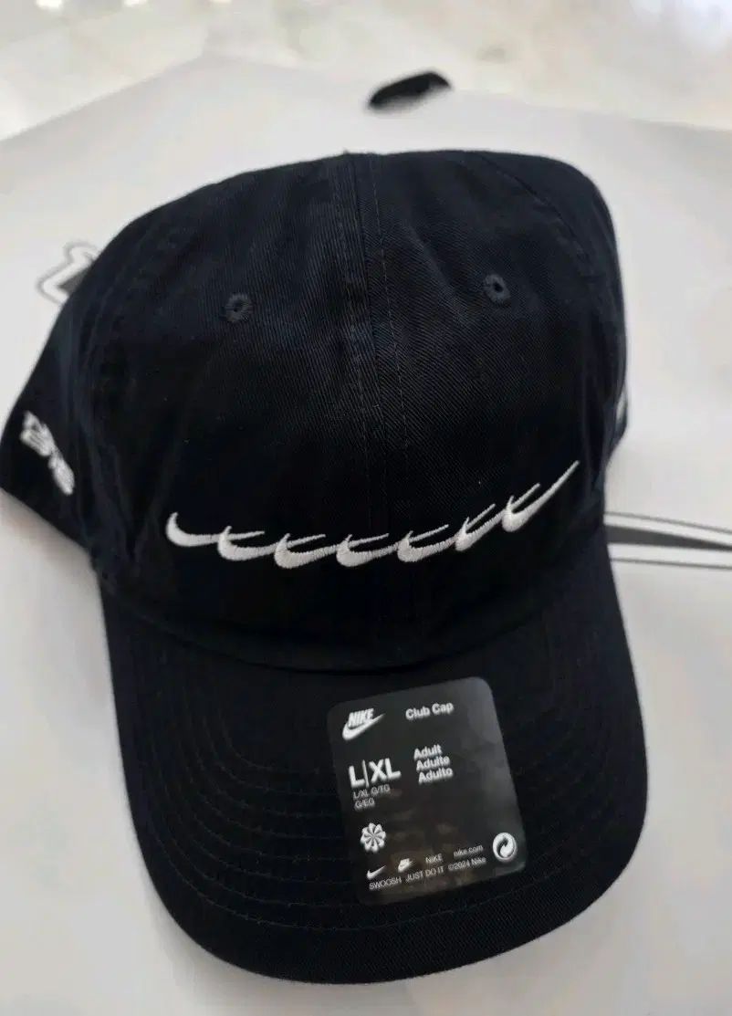 ナイキ BTS（防弾少年団・バンタン） コラボ クラブキャップ 帽子 L/XL