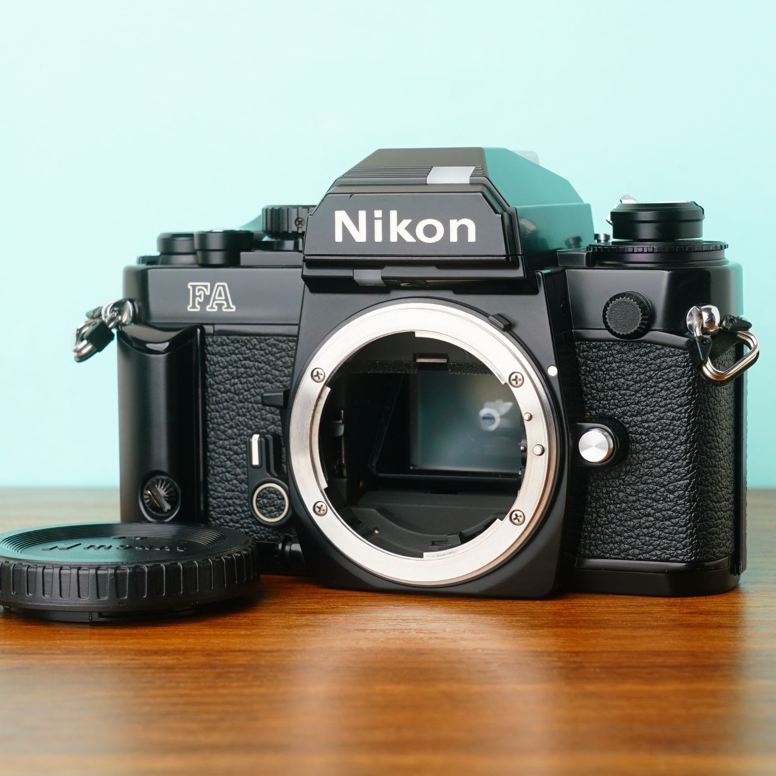 [美品] 完動品◎Nikon FA ボディ ブラック フィルムカメラ #319