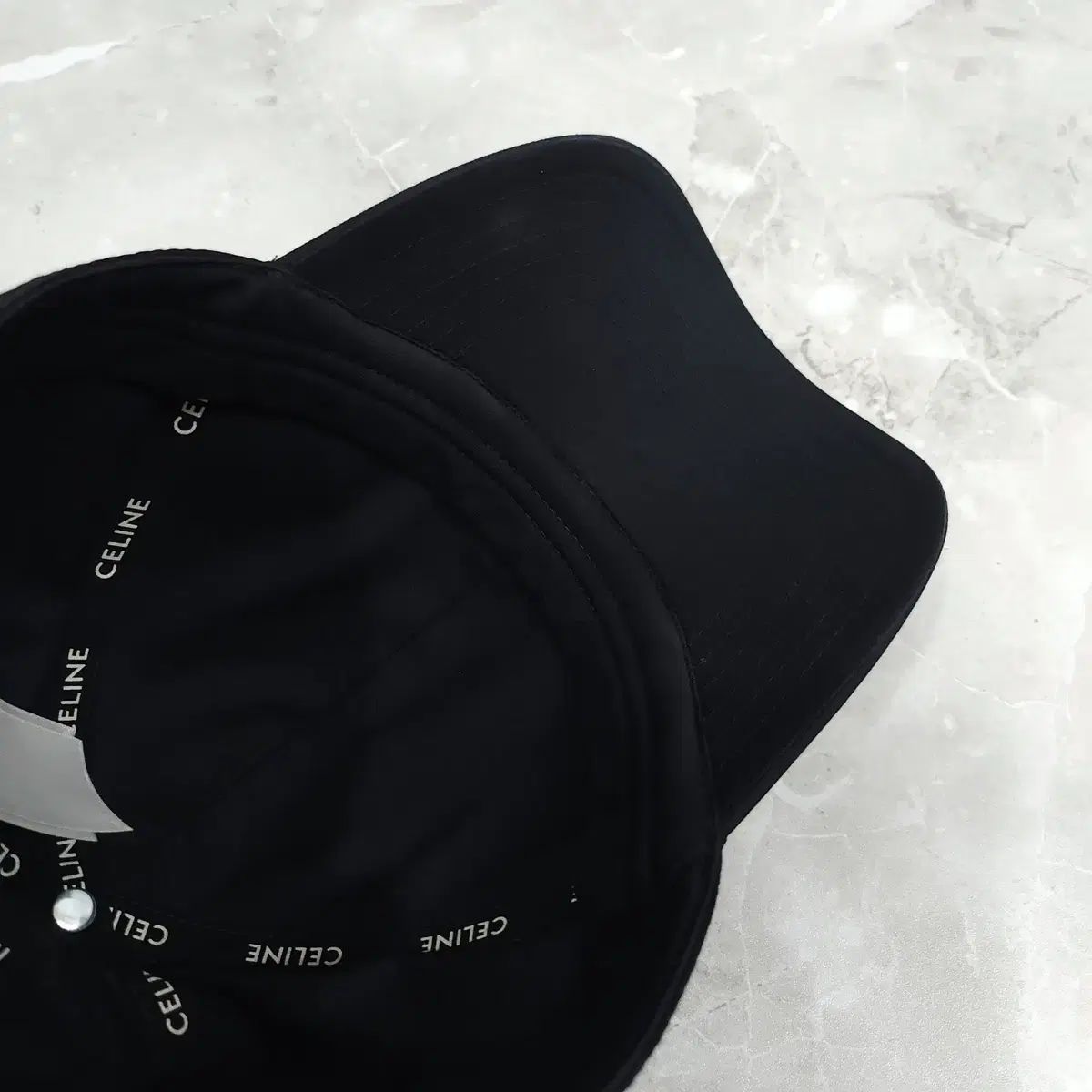 Celine セリーヌ ロゴ ベースボールキャップ L 2AUT6969P
