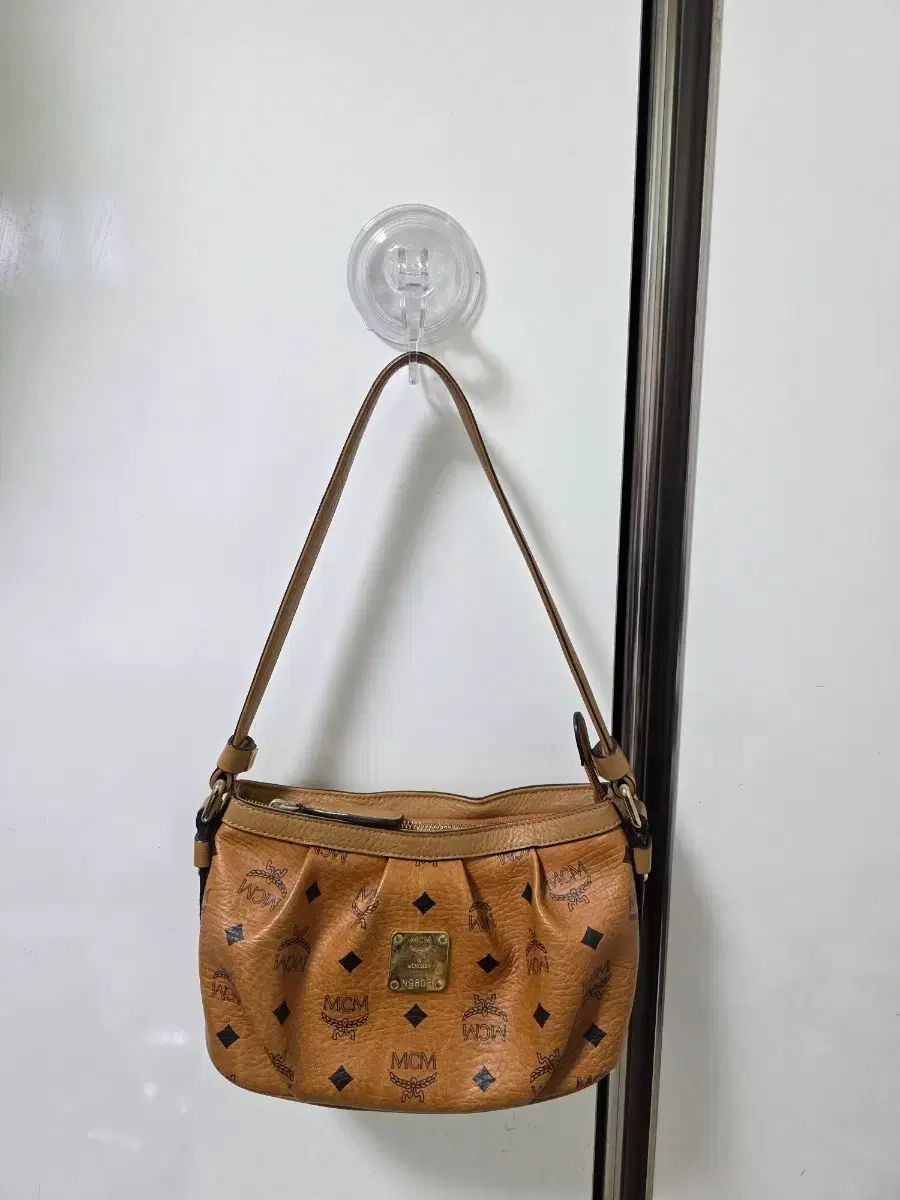 MCM ヴィセトス ショルダートバッグ ブラウン