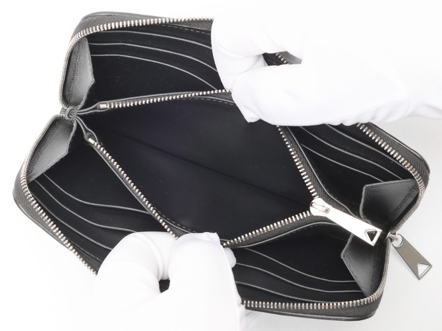 ボッテガヴェネタ / BOTTEGA VENETA　イントレチャート ジップ アラウンド ウォレット　814838　レザー　ブラック 【中古】
