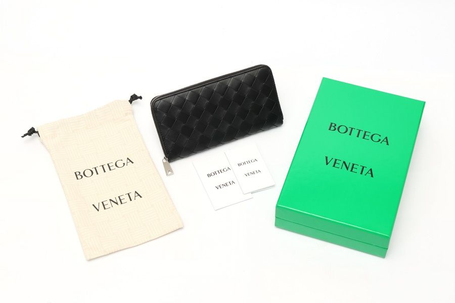 ボッテガヴェネタ / BOTTEGA VENETA　イントレチャート ジップ アラウンド ウォレット　814838　レザー　ブラック 【中古】