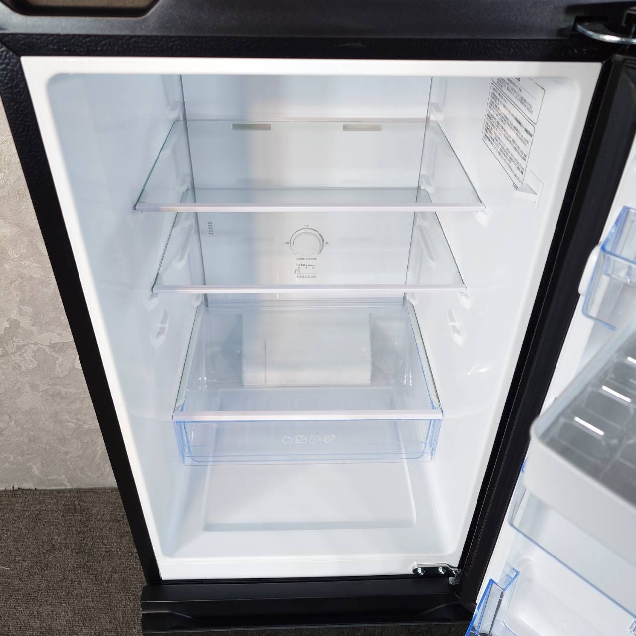 【2025年製】 極美品 Hisense ハイセンス ミラータイプ 冷凍冷蔵庫 HR-G16AM 162L