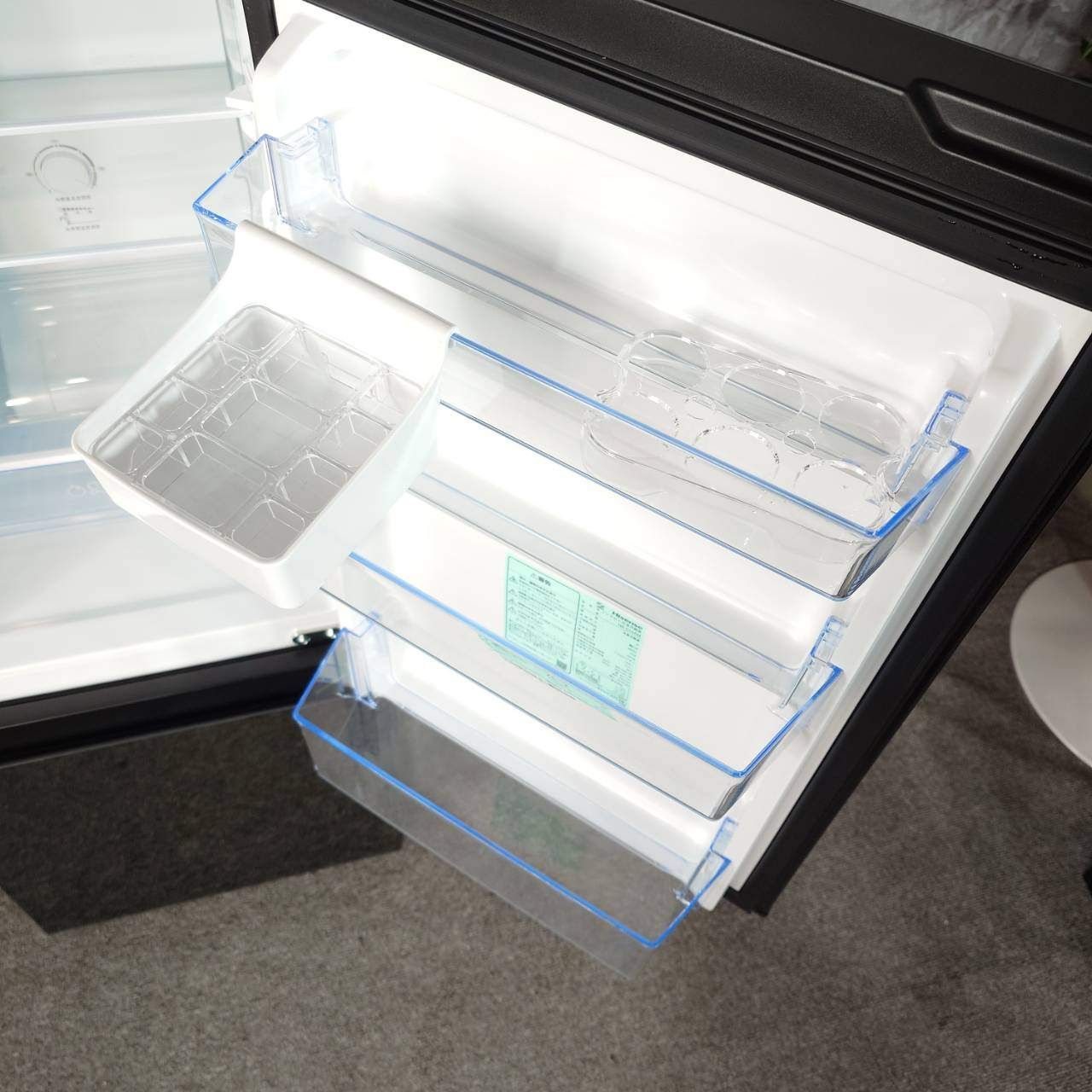 【2025年製】 極美品 Hisense ハイセンス ミラータイプ 冷凍冷蔵庫 HR-G16AM 162L