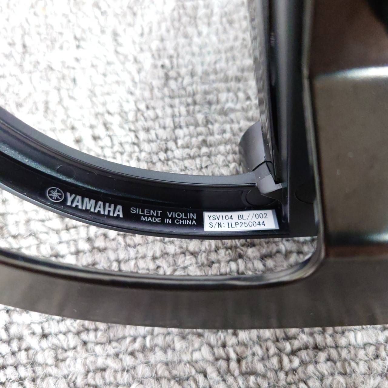 極美品 YAMAHA ヤマハ サイレントシリーズ ブラック バイオリン YSV104 楽器