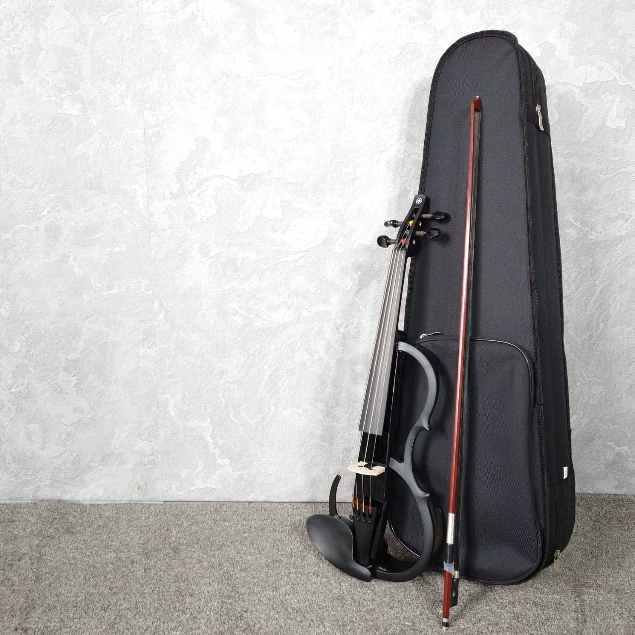極美品 YAMAHA ヤマハ サイレントシリーズ ブラック バイオリン YSV104 楽器