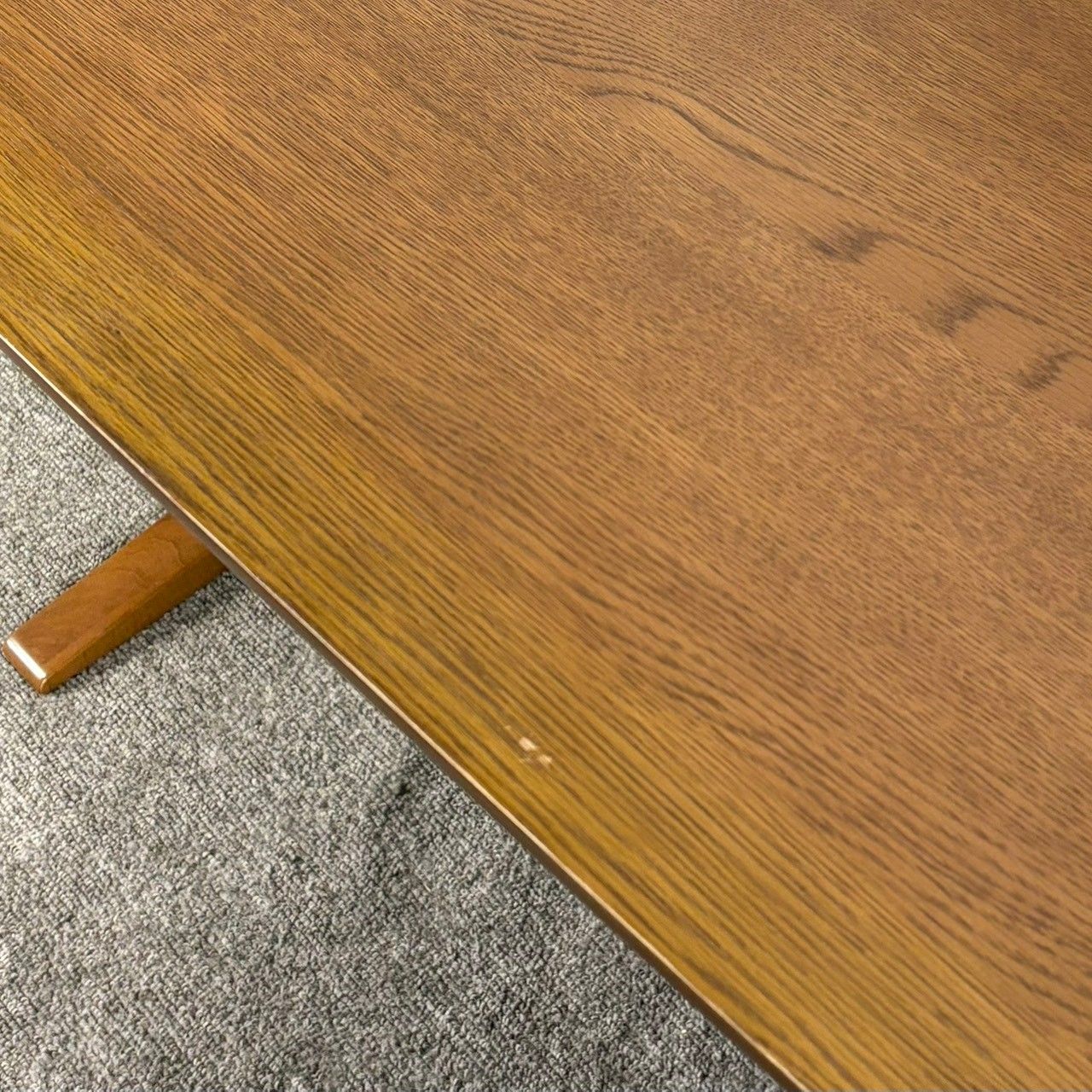 美品 カリモク60+ カフェテーブル ダイニングテーブル ウォールナット T36420
