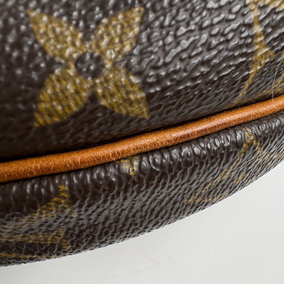 ルイ・ヴィトン Louis Vuitton クロワッサンMM ワンショルダー 肩掛け ショルダーバッグ モノグラム ブラウン M51512 レディース 【中古】