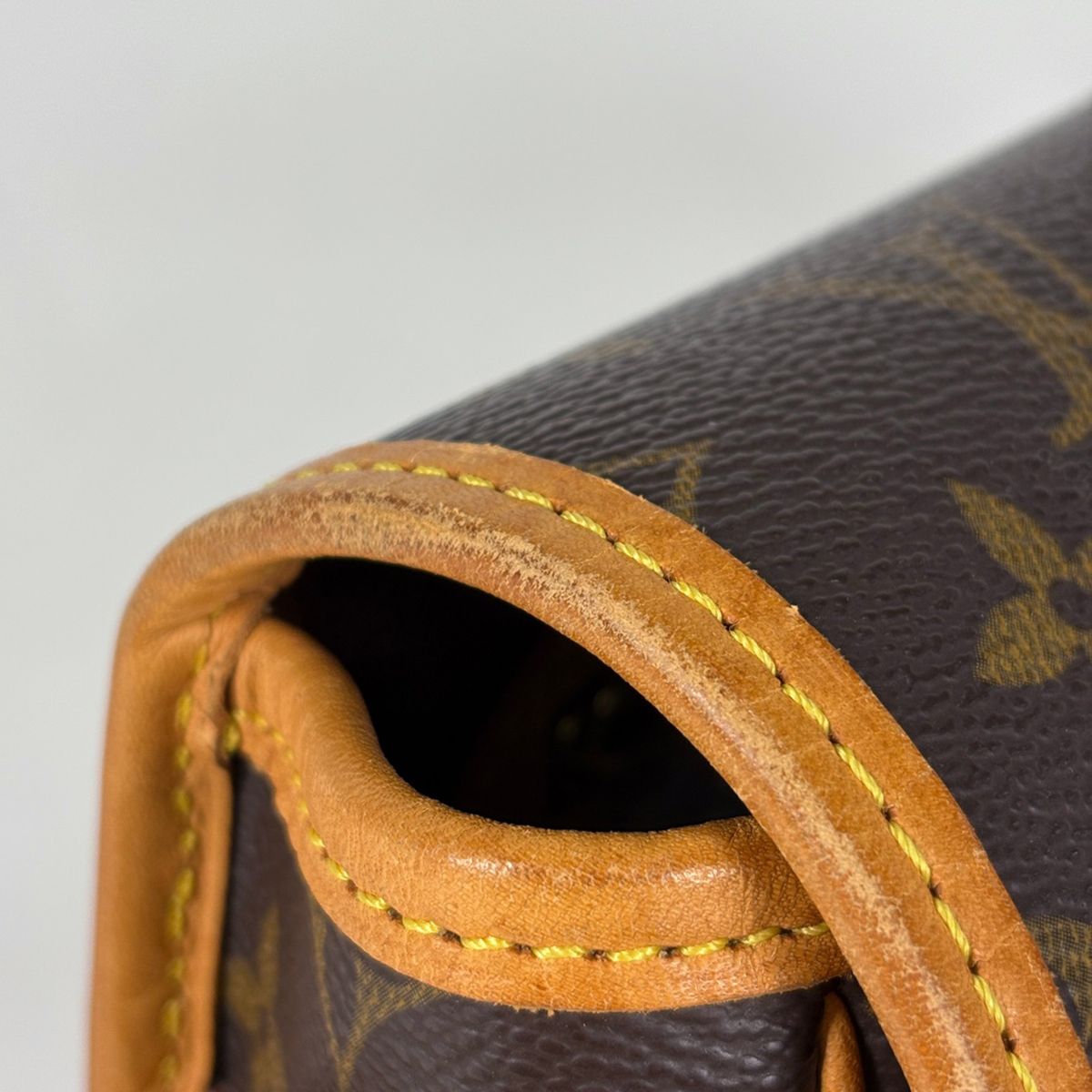 ルイ・ヴィトン Louis Vuitton ソローニュ 斜め掛け ショルダーバッグ モノグラム ブラウン M42250 レディース 【中古】