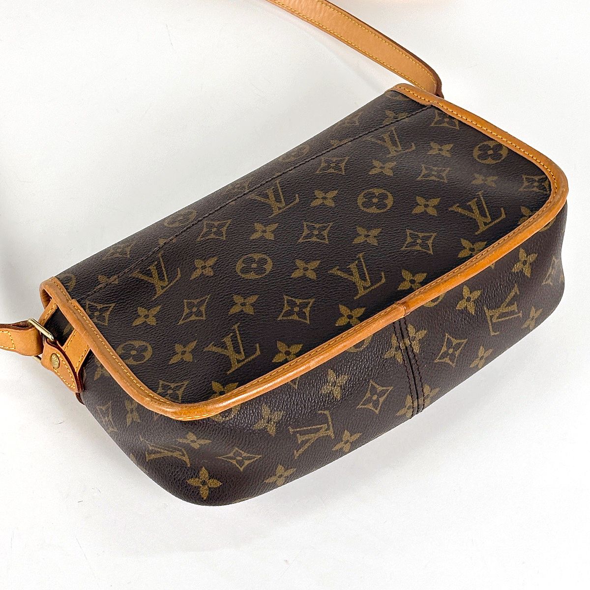 ルイ・ヴィトン Louis Vuitton ソローニュ 斜め掛け ショルダーバッグ モノグラム ブラウン M42250 レディース 【中古】
