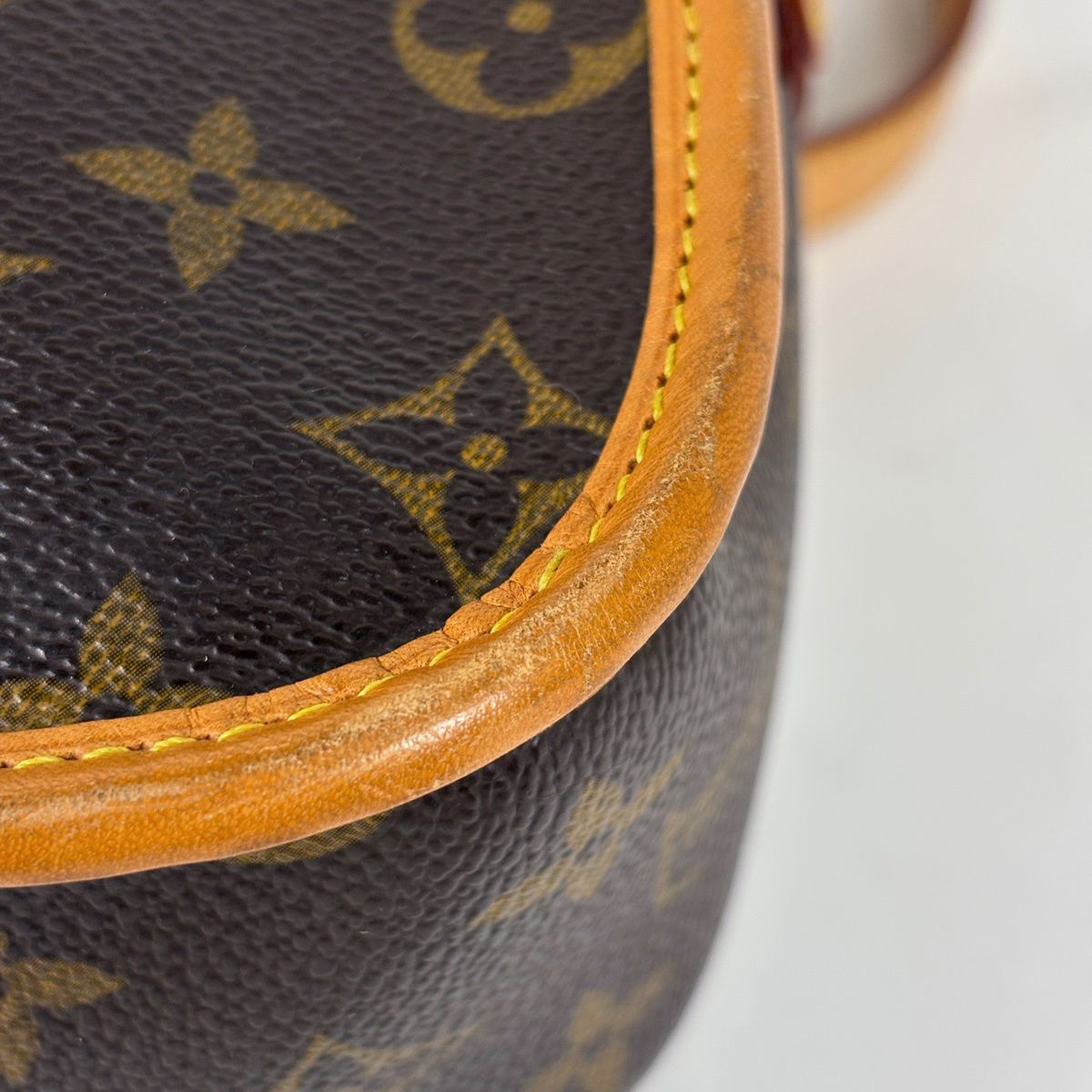 ルイ・ヴィトン Louis Vuitton ソローニュ 斜め掛け ショルダーバッグ モノグラム ブラウン M42250 レディース 【中古】