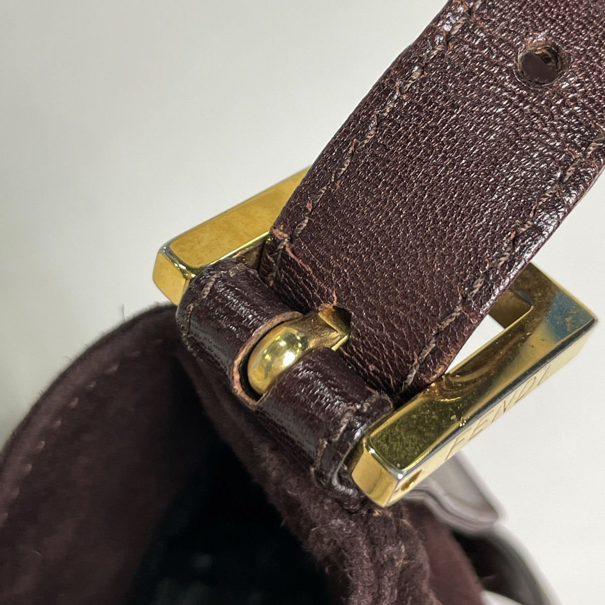 フェンディ FENDI ズッカロゴ ショルダーバッグ スエード ダーク