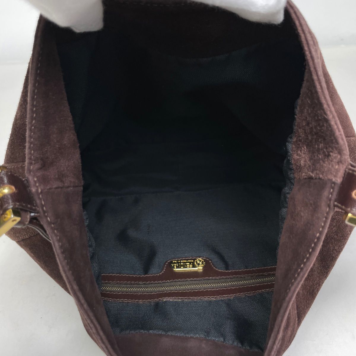 フェンディ FENDI ズッカロゴ ショルダーバッグ スエード ダーク