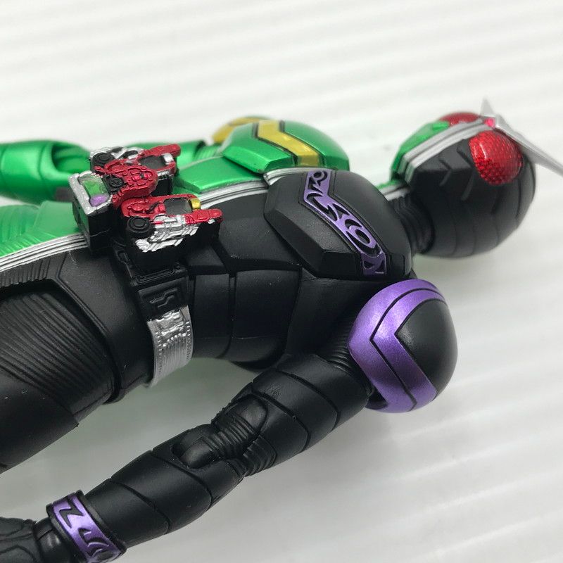 【中古品】 S.H.F 真骨彫製法 仮面ライダーW サイクロンジョーカー(風都探偵アニメ化記念) 【042-260512-ti-01-tagh】