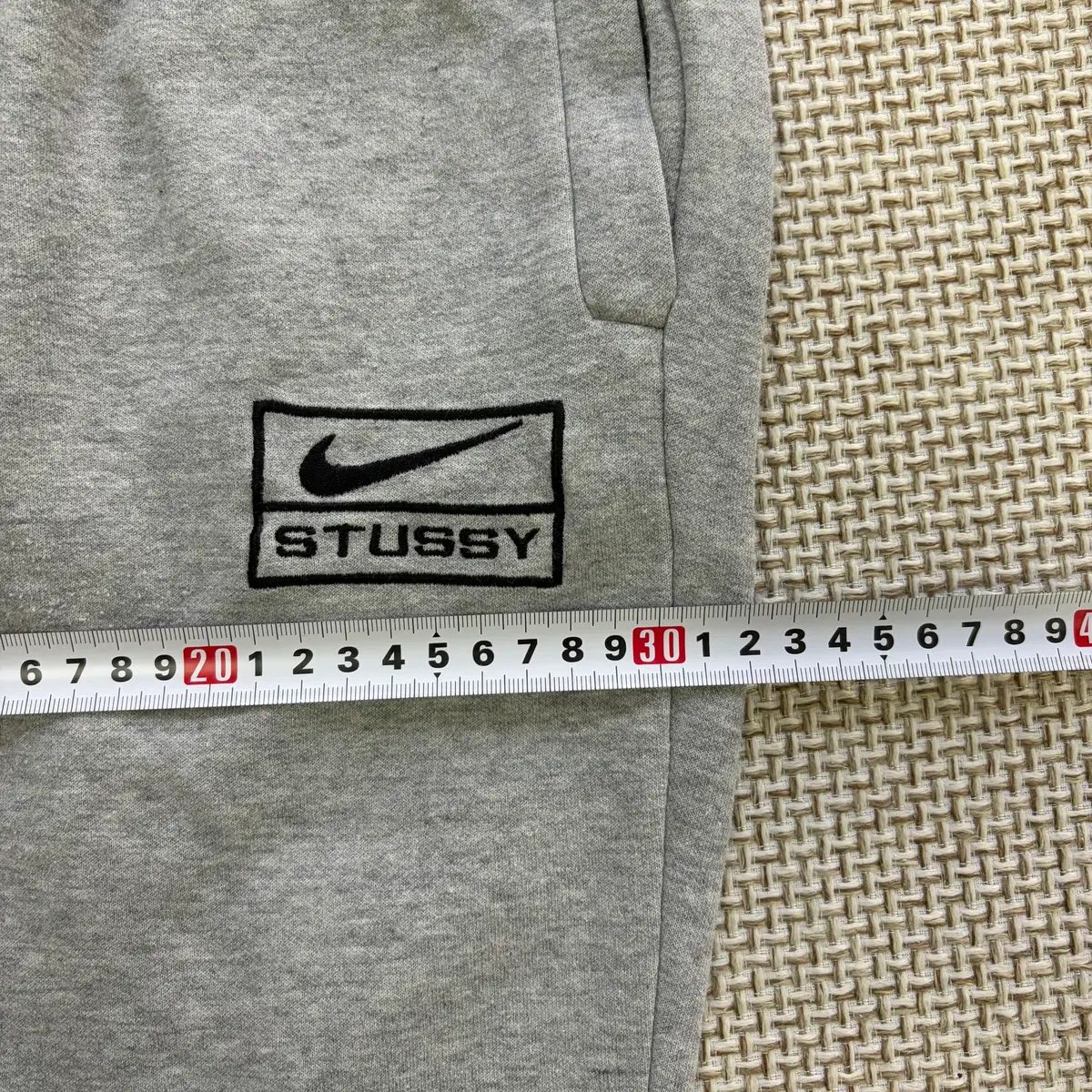 STUSSY x NIKE コラボ ジョガー ズボン 0610D2