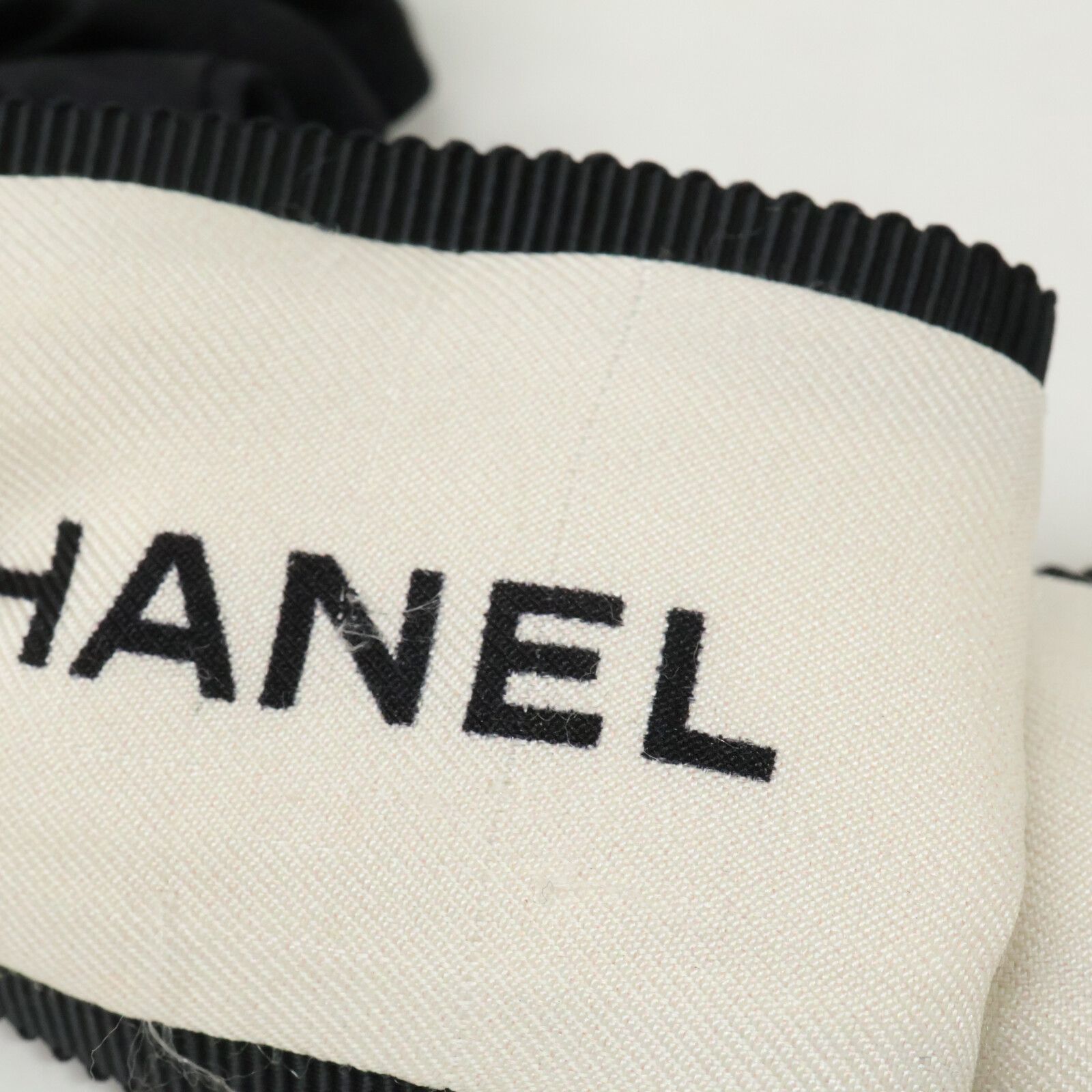 CHANEL シャネル 22A ロゴリボン シルク シュシュ CHANEL シャネル 22A ロゴリボン シルク シュシュ