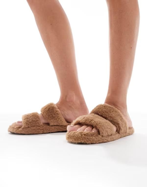 ブレーブソウル レディース シューズ サンダル Brave Soul faux fur double strap slipper slides in tan タン