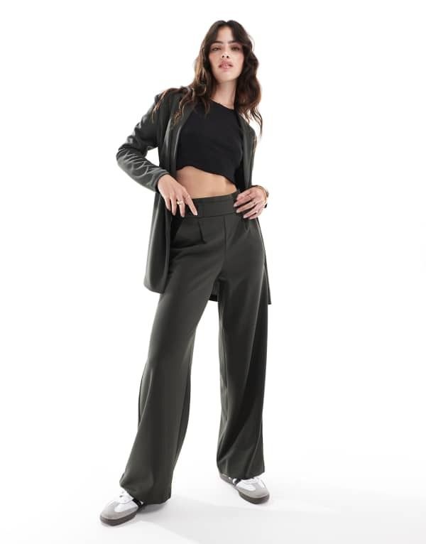 ジェイディーワイ レディース ボトムス カジュアルパンツ ワイドレッグ パンツ JDY button detail wide leg dad pants in dark DARK GREEN グリーン