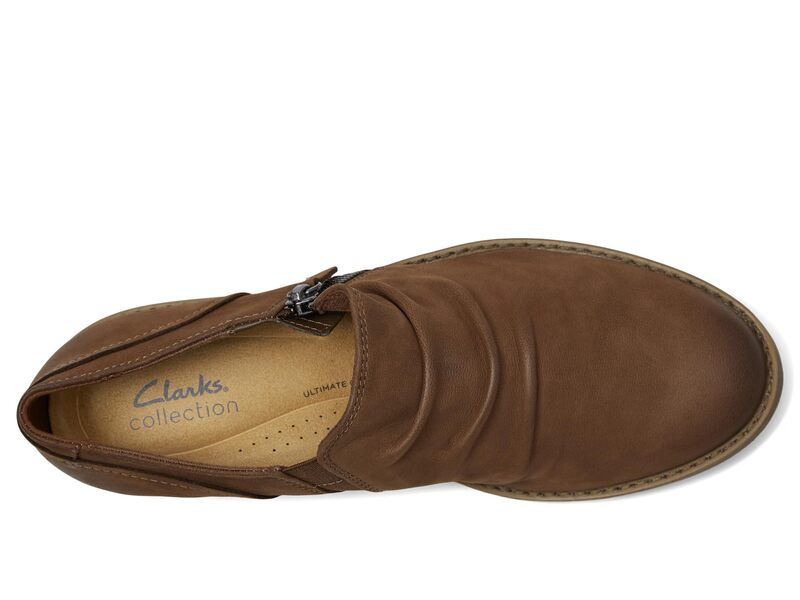 クラークス レディース シューズ スリッポン・ローファー Clarks Camzin Pace Taupe Nubuck トープ