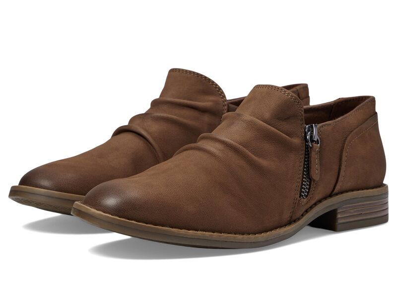 クラークス レディース シューズ スリッポン・ローファー Clarks Camzin Pace Taupe Nubuck トープ