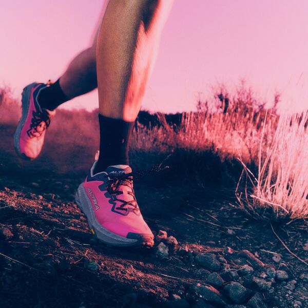 アルトラ レディース シューズ スニーカー Altra Womens Experience Wild 3 Trail Running Shoes Magenta マゼンタ