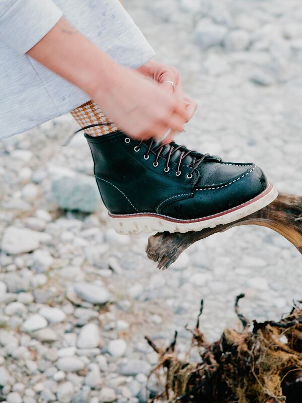レッドウィング レディース シューズ ブーツ・レインブーツ Red Wing Womens Classic Moc Boots Black ブラック