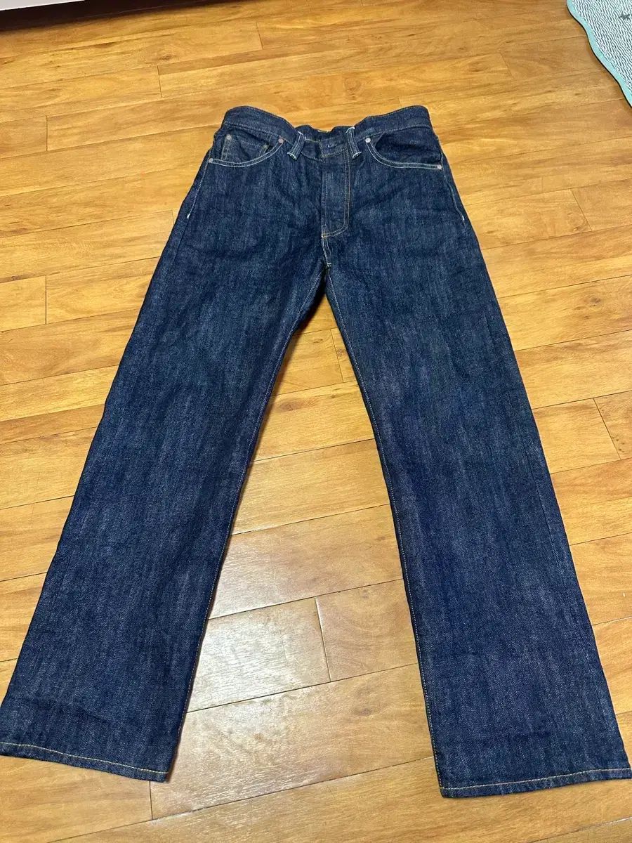 (1回着用) OUTSTANDING 40s セルビッジ ストレートデニム S