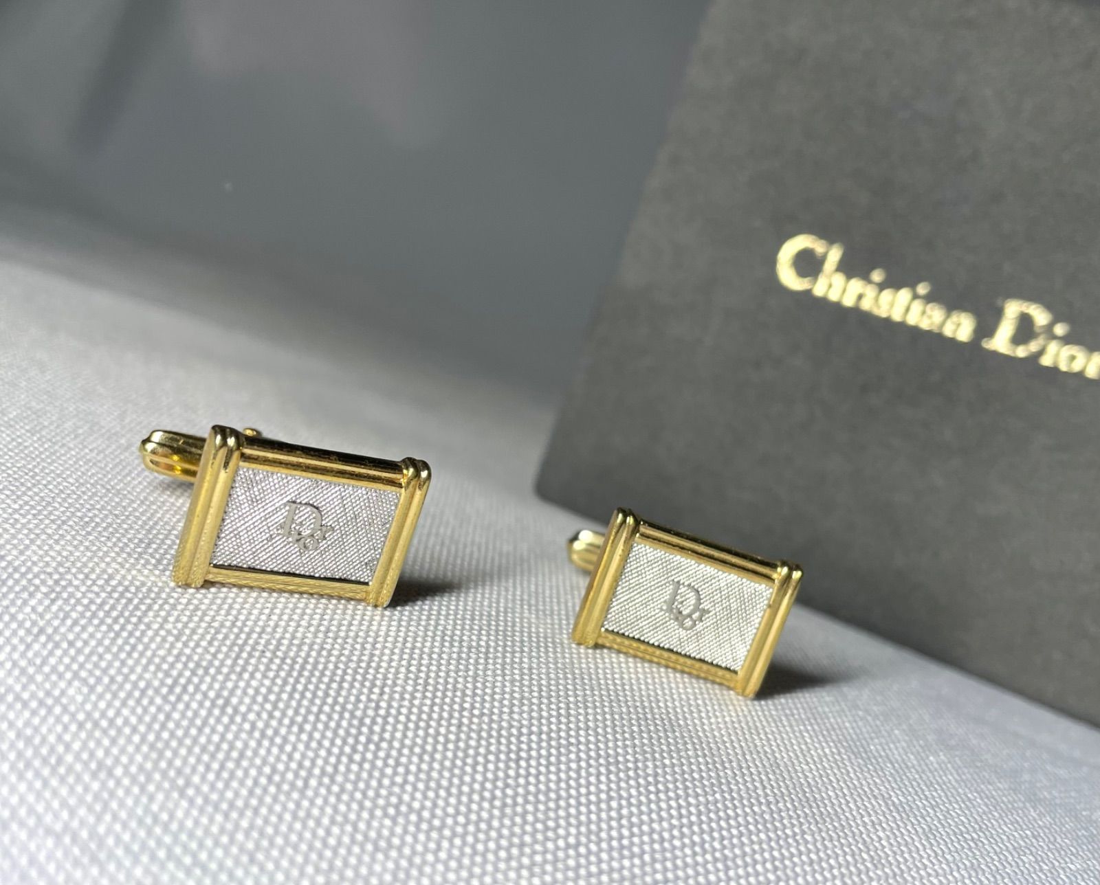 Dior ディオール ブランドロゴ ゴールド&シルバーメッシュデザイン ヴィンテージ スクエアカフス カフリンクス ボタン アンティーク