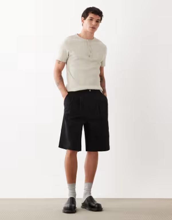 エイソス メンズ ボトムス ハーフパンツ・ショーツ ASOS DESIGN chino jorts with pleats in long length Black ブラック