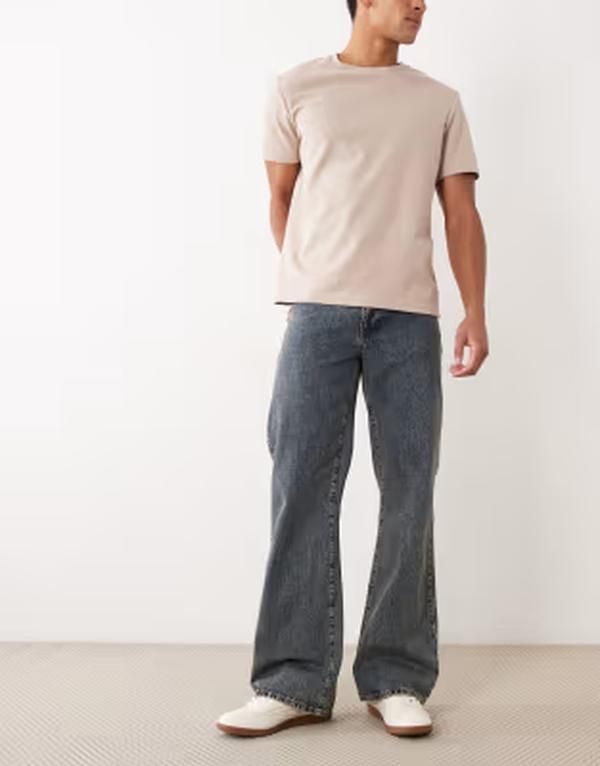 エイソス メンズ ボトムス デニムパンツ ワイドレッグ ヴィンテージーンズ ASOS DESIGN wide leg flare jeans in vintage wash Mid wash blue