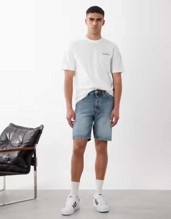 オンリーアンドサンズ メンズ ボトムス ハーフパンツ・ショーツ ショートパンツ ONLY SONS Edge straight fit shorts in mid wash Medium blue d