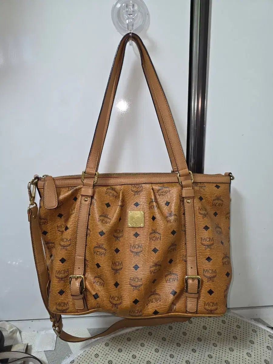 MCM ヴィセトス トートバッグ ブラウン