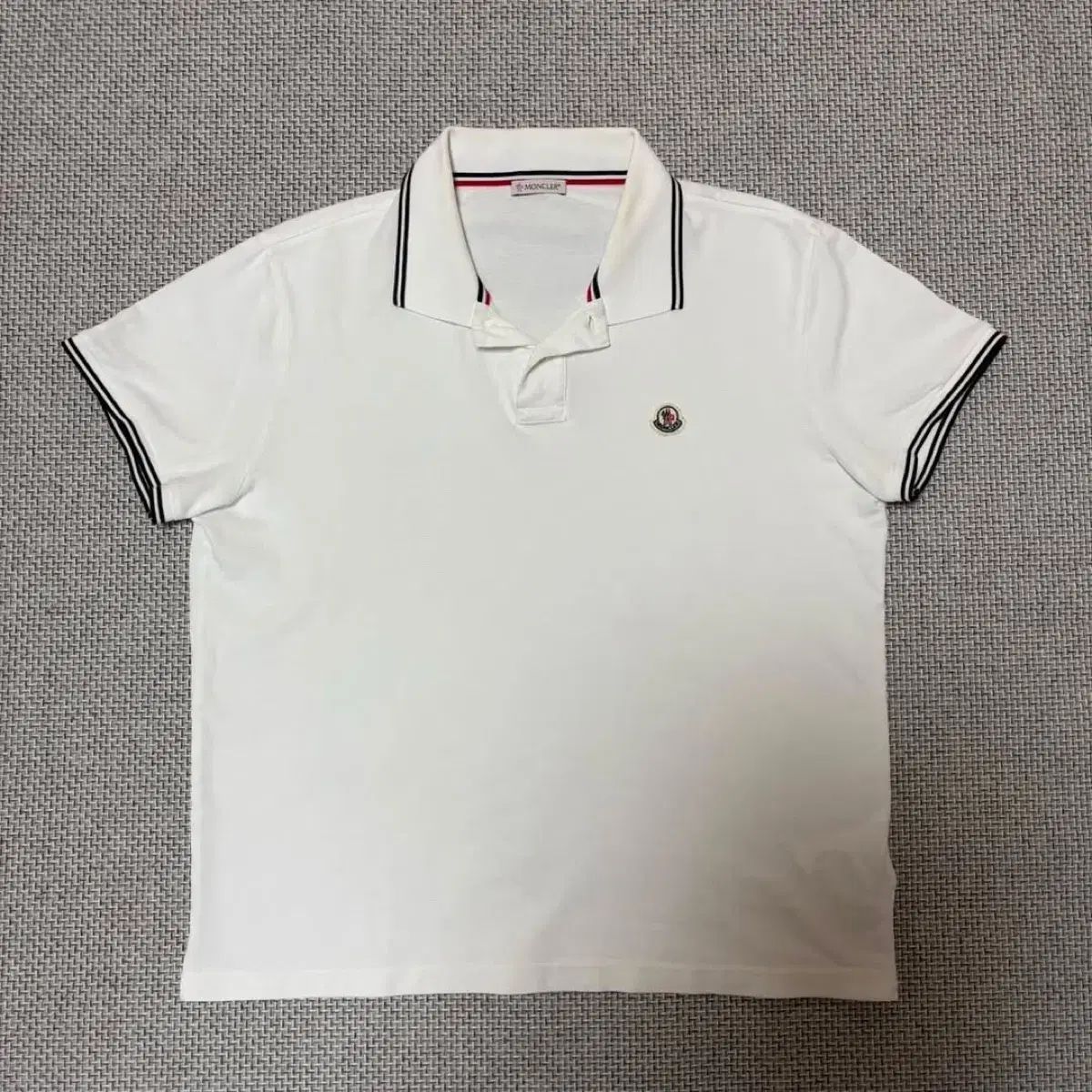 正規品/L size モンクレール カラーTシャツ