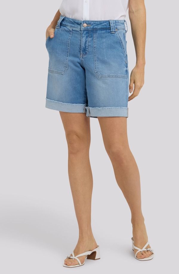 エヌワイディージェイ レディース ボトムス デニムパンツ リラックスフィット ショートパンツ NYDJ Diana Relaxed Fit Cuffedenim Shorts Distressed V