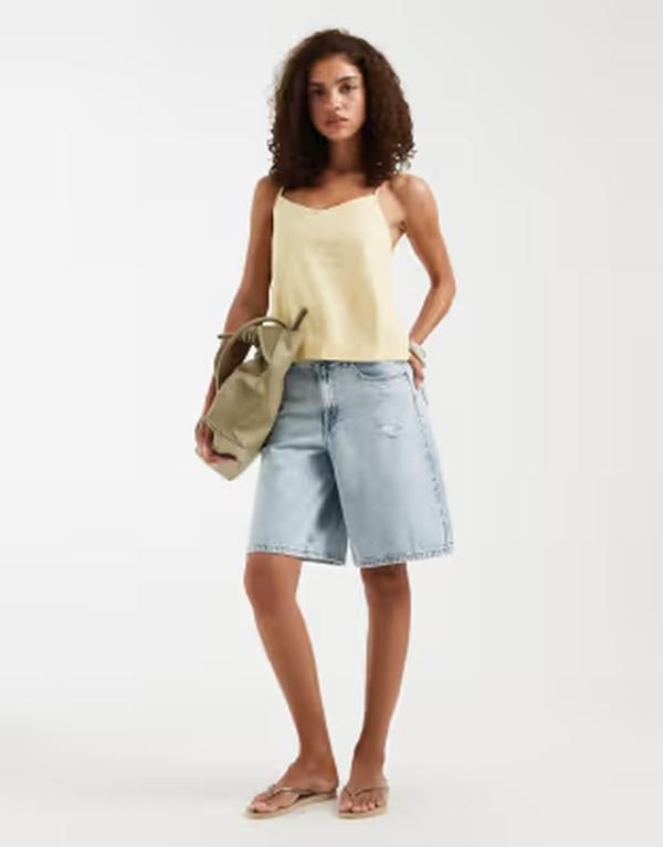 ヴェロモーダ レディース ボトムス ハーフパンツ・ショーツ ショートパンツ デニム Vero Moda Hadley midrise loose fit denim Bermuda shorts in