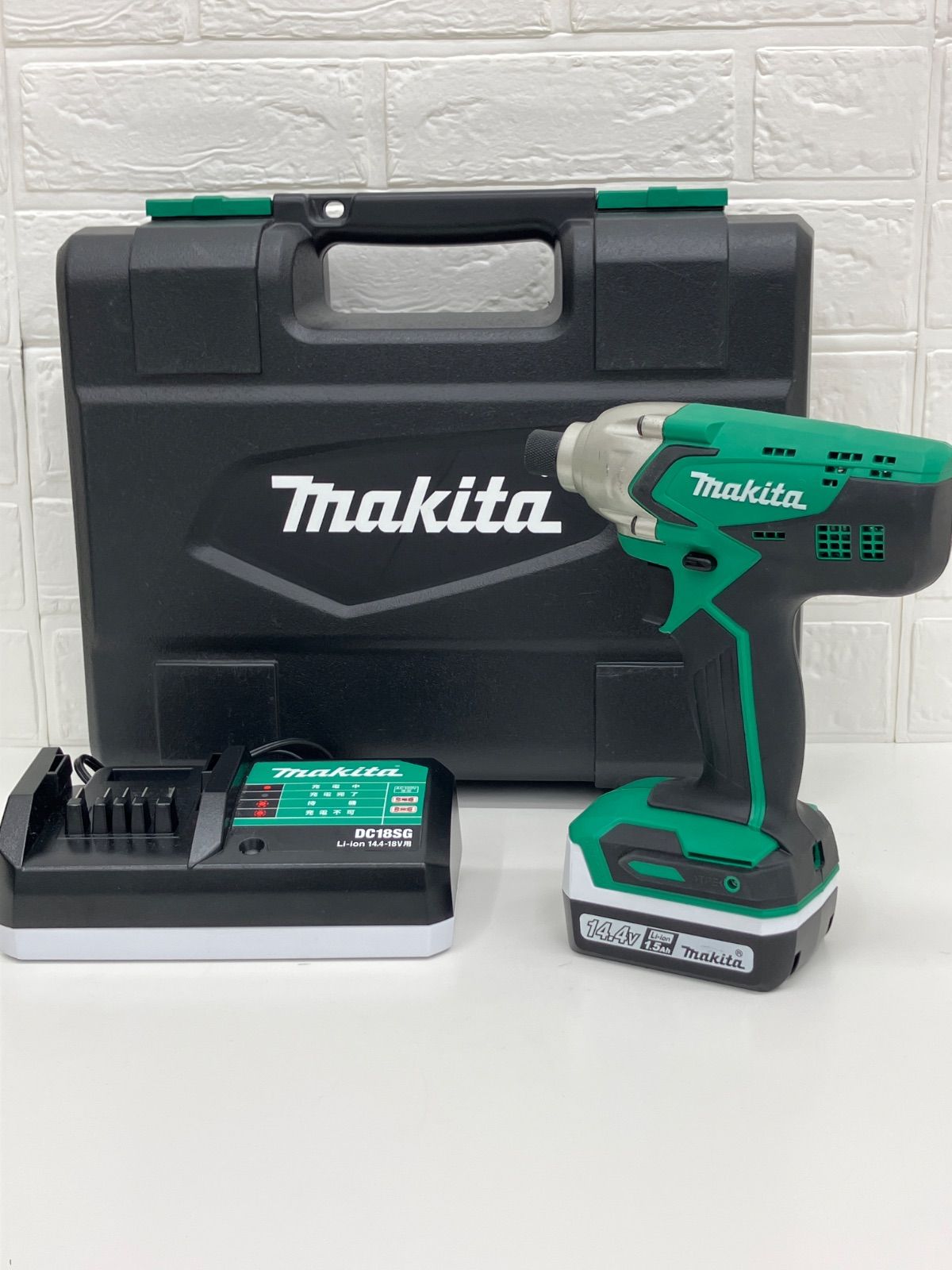 【美品】makita マキタ 充電式インパクトドライバ M695D No.61210