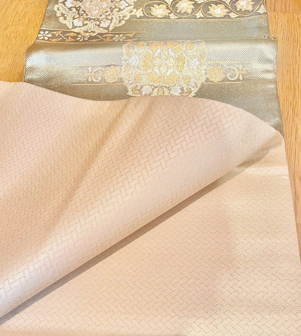 美品 西陣織 正絹 袋帯 六通柄 金銀糸 礼装用】 - メルカリ