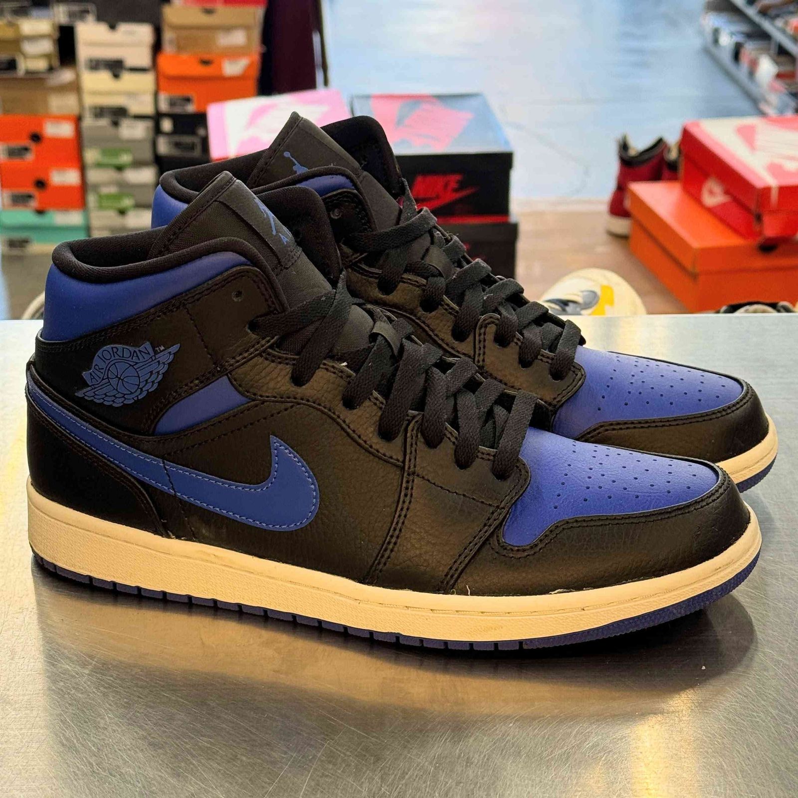 【US9.5】 AIR JORDAN 1 MID 554724-068 【中古】 箱有