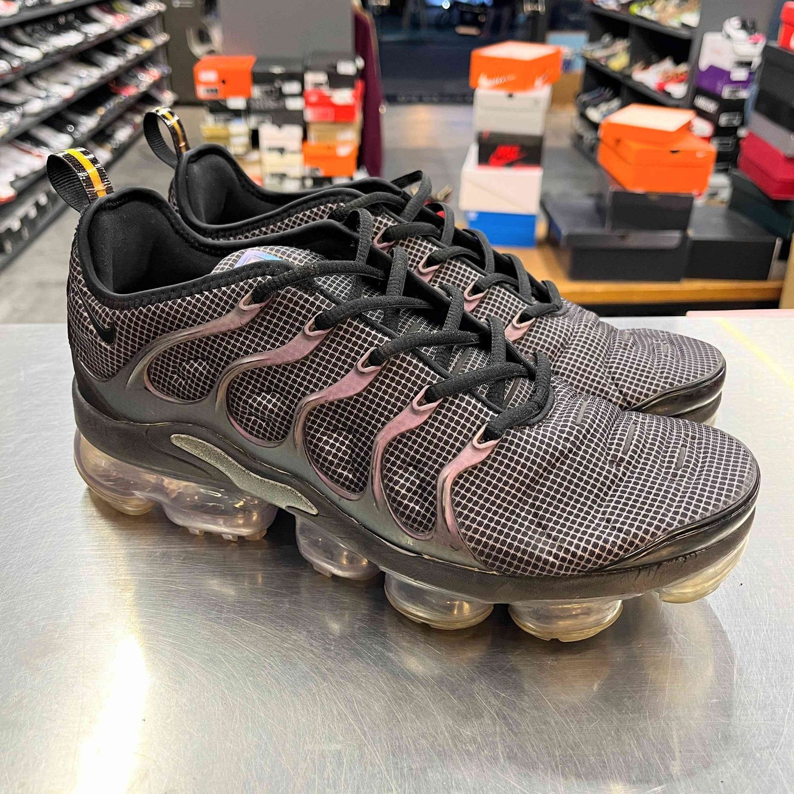 【US10】 NIKE AIR VAPORMAX PLUS 924453-014 【中古】 箱無