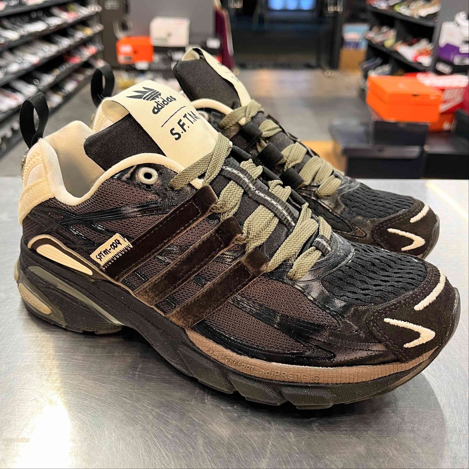 【US5.5】 adidas ADISTAR CUSHION SFTM JH9007 【中古】 箱有