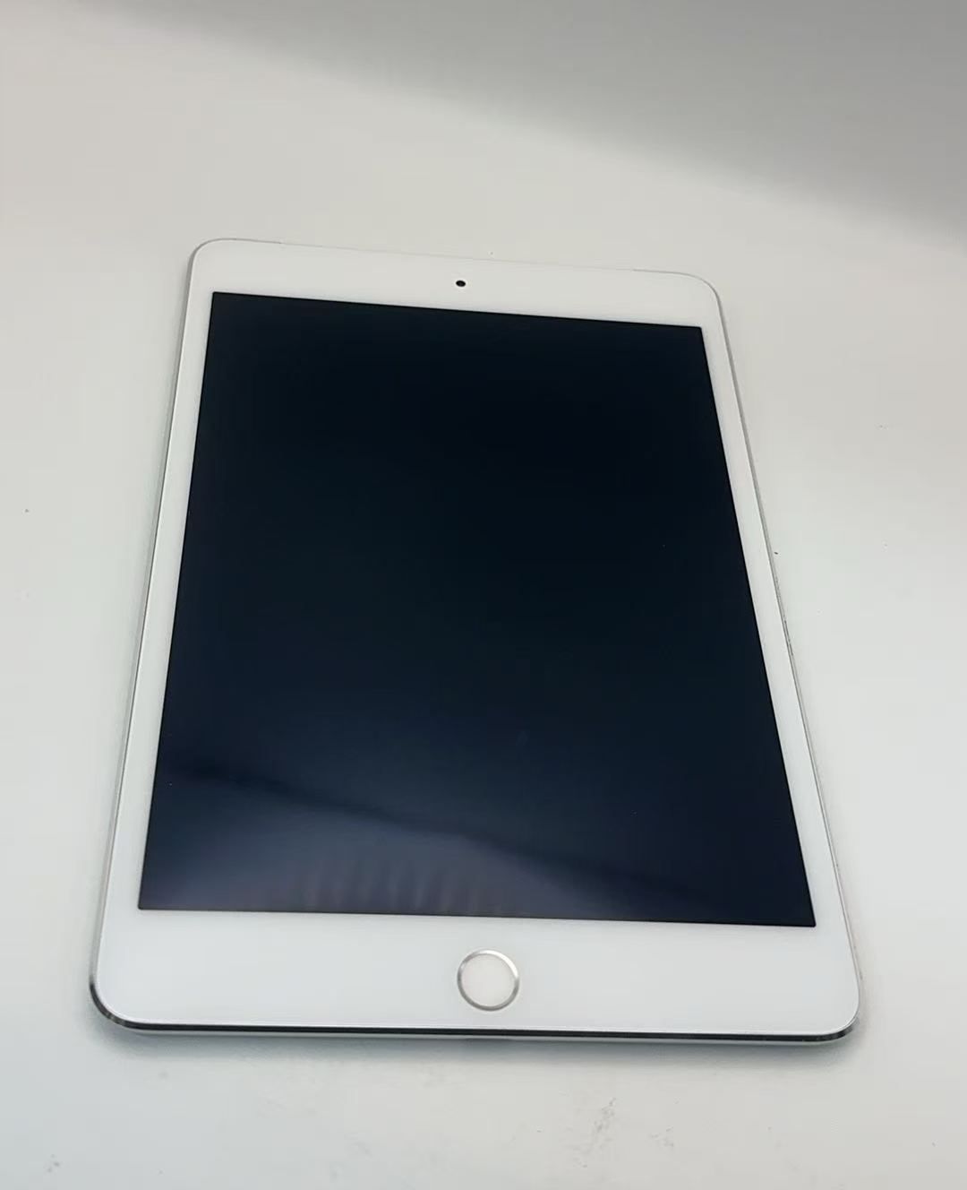 iPad mini 4 128GB Cellular シルバー 中古 - メルカリ