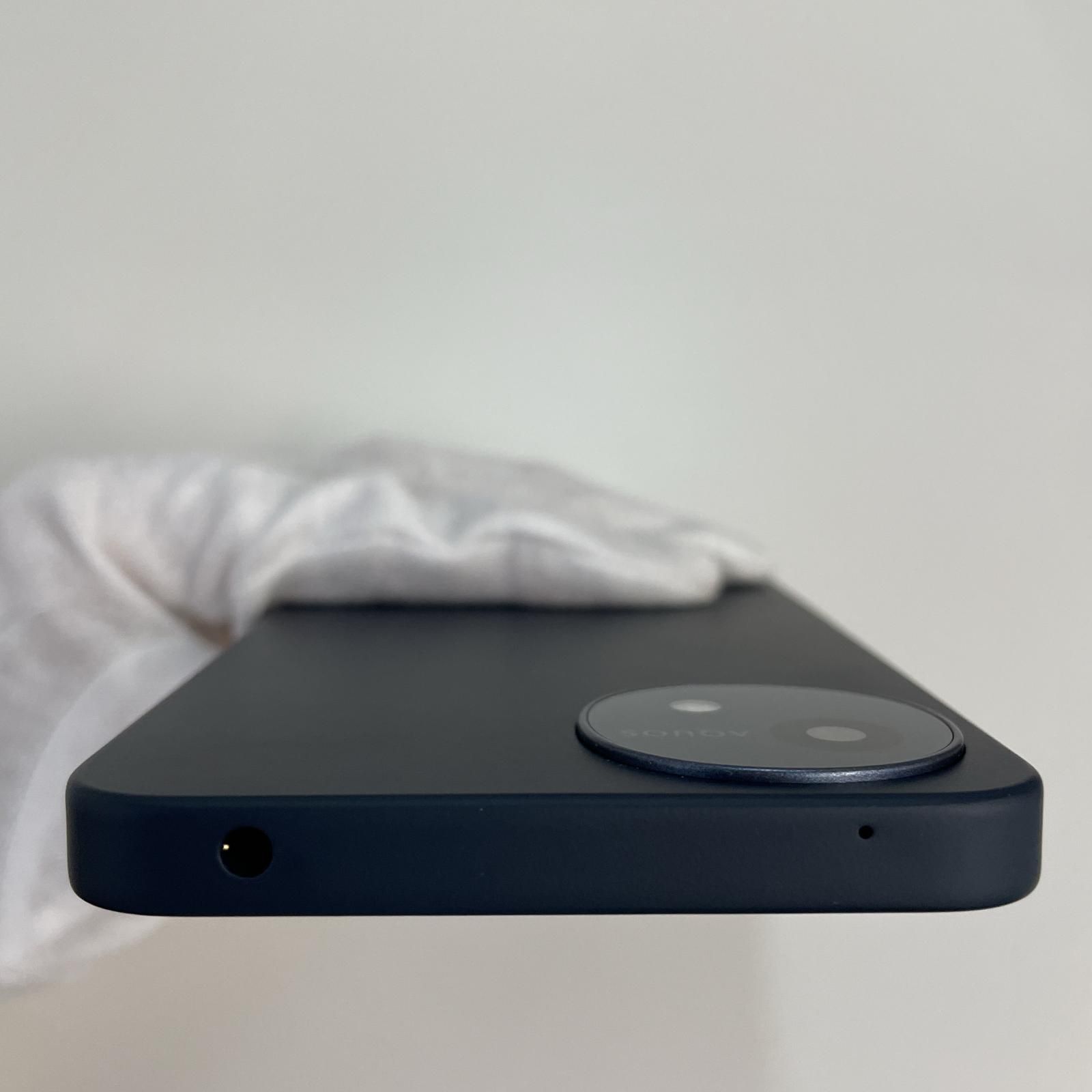 docomo AQUOS wish4 SH-52E ブラック 中古 - メルカリ