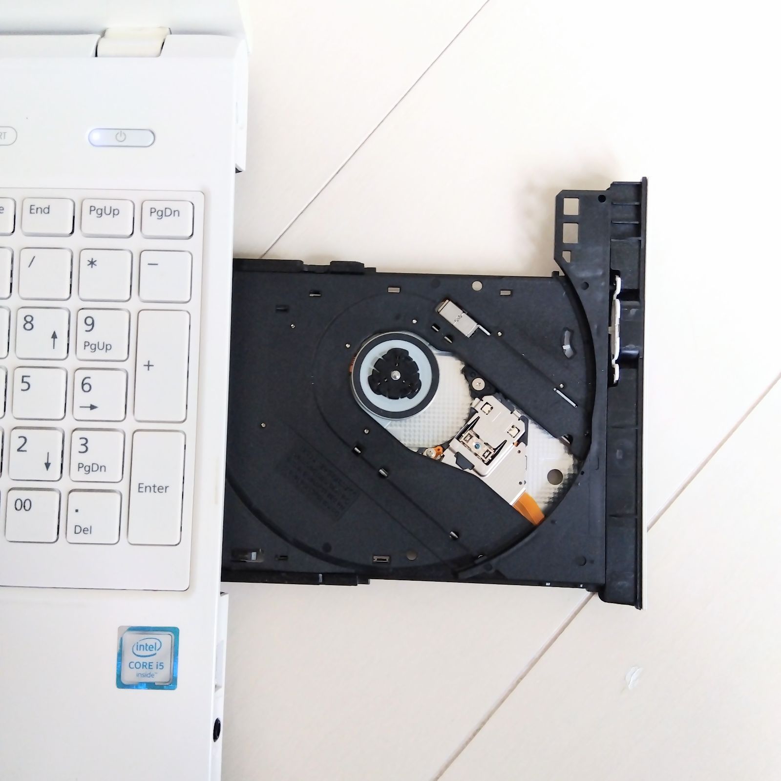 Windows11✨高速SSD✨富士通ノートパソコン✨カメラ＆Office付きPC✨11