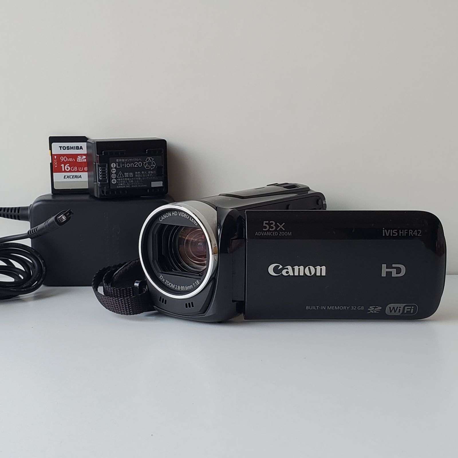 SDカード16GBをオマケ♪ 通電・基本動作確認 キャノン Canon iVIS HF R42 ブラック 32GB内蔵メモリ ベビーモード搭載 Wi-Fi ワイヤレス送信 HDビデオカメラ ハイビジョンカメラ デジビデ デジタルビデオ
