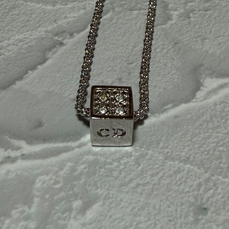 訳あり】Christian Dior クリスチャンディオール ネックレス CDロゴ