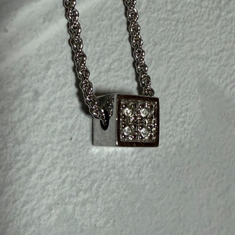 訳あり】Christian Dior クリスチャンディオール ネックレス CDロゴ 