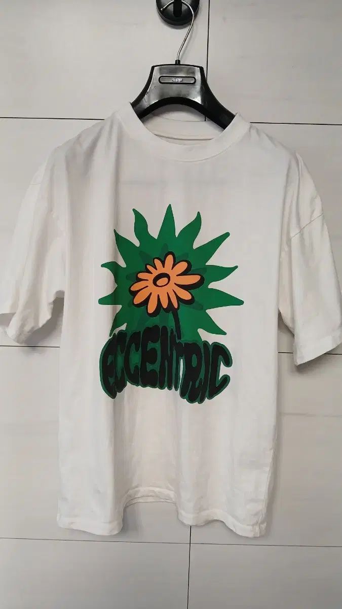 ECCENTRIC ラベル 白 Tシャツ 1 サイズ