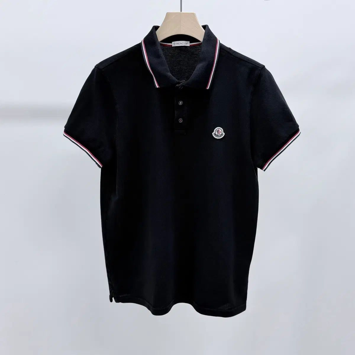 S+級/M MONCLER モンクレール ロゴ パッチ 半袖 カラーTシャツ ブラック