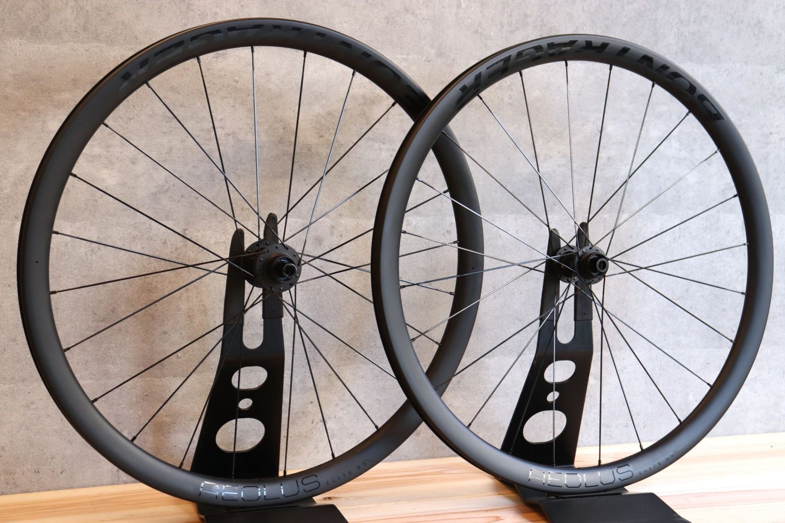 ボントレガー BONTRAGER アイオロス エリート AEOLUS ELITE 35 TLR